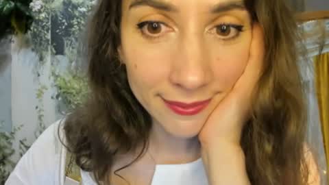 Snapshot of alice_sincere chatting on June 26, 9:19 pm Alice Love you all online show from June 26, 9:19 pm