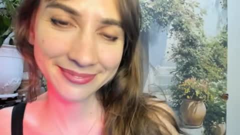 Snapshot of alice_sincere chatting on July 1, 9:14 pm Alice Love you all online show from July 1, 9:14 pm