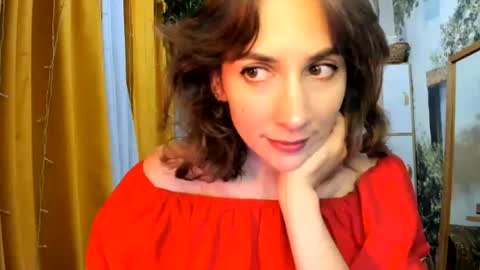 Snapshot of alice_sincere chatting on August 5, 9:06 pm Alice Love you all online show from August 5, 9:06 pm