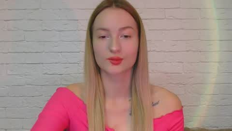Snapshot of alice_sweet_01 chatting on October 7, 5:32 pm Alice online show from October 7, 5:32 pm