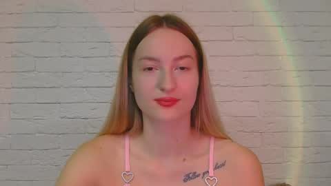 Snapshot of alice_sweet_01 chatting on October 9, 3:32 pm Alice online show from October 9, 3:32 pm