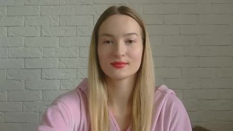 Snapshot of alice_sweet_01 chatting on October 10, 11:20 am Alice online show from October 10, 11:20 am