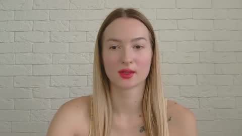 Snapshot of alice_sweet_01 chatting on October 20, 1:33 pm Alice online show from October 20, 1:33 pm
