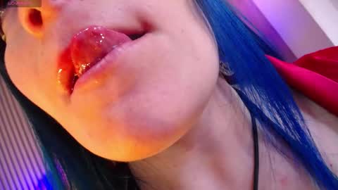 Alice online show from December 14, 10:42 am