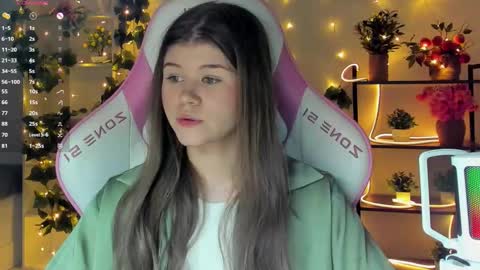 Alice online show from September 16, 9:16 pm