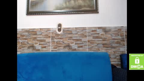 Snapshot of alice_trinity chatting on December 6, 7:01 pm Alice online show from December 6, 7:01 pm