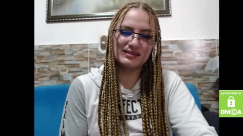 Snapshot of alice_trinity chatting on September 16, 3:57 pm Alice online show from September 16, 3:57 pm