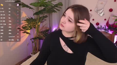 Snapshot of alice_walters chatting on January 11, 4:57 pm Alice online show from January 11, 4:57 pm