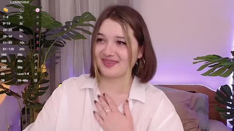 Snapshot of alice_walters chatting on January 16, 9:51 pm Alice online show from January 16, 9:51 pm
