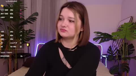 Snapshot of alice_walters chatting on February 27, 10:20 pm Alice online show from February 27, 10:20 pm