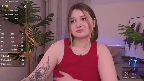 Snapshot of alice_walters chatting on March 10, 11:06 pm Alice online show from March 10, 11:06 pm