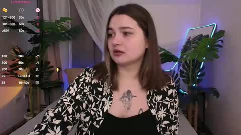 Snapshot of alice_walters chatting on September 19, 3:13 pm Alice online show from September 19, 3:13 pm