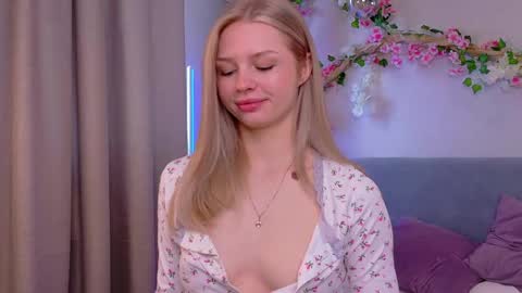 Alice  online show from May 2, 8:08 am