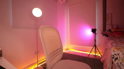 alicealberts online show from September 13, 10:20 pm