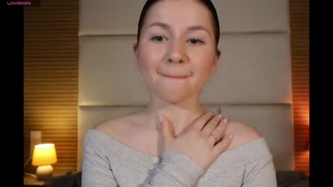 Snapshot of alicebellamy chatting on May 30, 6:38 pm Alice online show from May 30, 6:38 pm