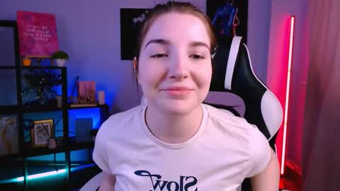 alicechanell online show from February 21, 6:58 am