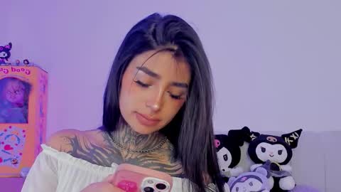 Alice  online show from October 9, 4:38 pm