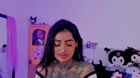 Alice  online show from November 4, 10:20 pm