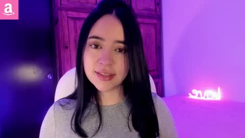 Snapshot of alicee_2 chatting on February 26, 9:05 pm Aliceee .. 97YP9VWGZHrefnav wishlist lists 1 online show from February 26, 9:05 pm