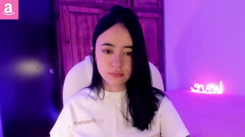 Snapshot of alicee_2 chatting on March 2, 3:05 pm Aliceee .. 97YP9VWGZHrefnav wishlist lists 1 online show from March 2, 3:05 pm