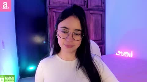 Snapshot of alicee_2 chatting on September 12, 12:05 pm Aliceee .. 97YP9VWGZHrefnav wishlist lists 1 online show from September 12, 12:05 pm