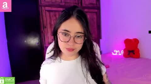 Aliceee  ..   97YP9VWGZHrefnav wishlist lists 1 online show from April 3, 12:30 am