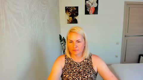 Snapshot of alicee__grace chatting on July 6, 9:17 am Alicee online show from July 6, 9:17 am