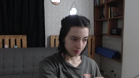 alicee_logan_ online show from January 18, 2:03 am