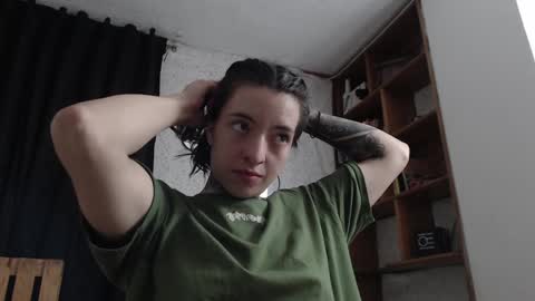 alicee_logan_ online show from January 19, 2:57 am