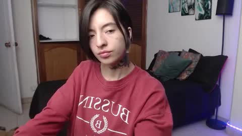 alicee_logan_ online show from November 23, 1:38 am