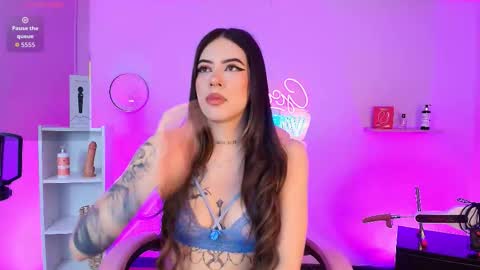 Alice online show from October 20, 12:27 pm