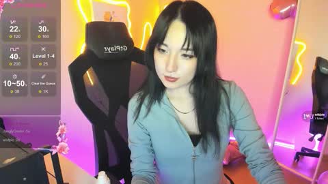 Snapshot of aliceeinwonderlanddd chatting on February 1, 1:48 am Alice online show from February 1, 1:48 am