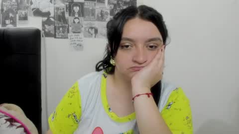 Snapshot of aliceinboobieland chatting on June 16, 12:57 am Aliceinboobieland online show from June 16, 12:57 am