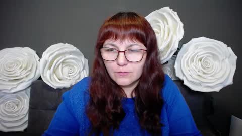 Snapshot of aliceinks chatting on October 12, 6:12 am AliceInks online show from October 12, 6:12 am