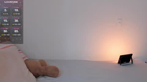 vanessa online show from November 19, 4:18 pm