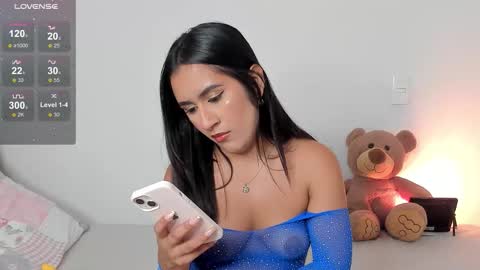 vanessa online show from November 25, 4:18 pm