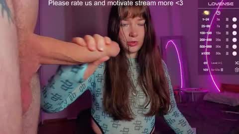 Snapshot of alicekaneky_xx chatting on September 29, 11:31 pm Alice 19 Kaneky 19 online show from September 29, 11:31 pm