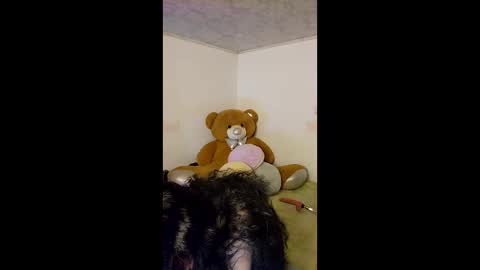 Snapshot of alicekingdom chatting on May 5, 11:46 pm Alicekingdom online show from May 5, 11:46 pm