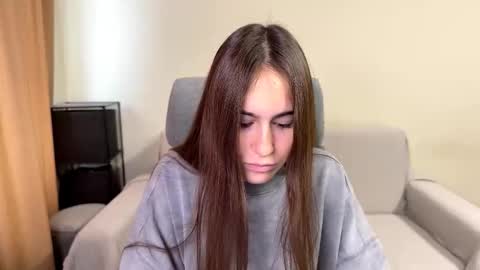 alicekollt online show from October 21, 7:42 am