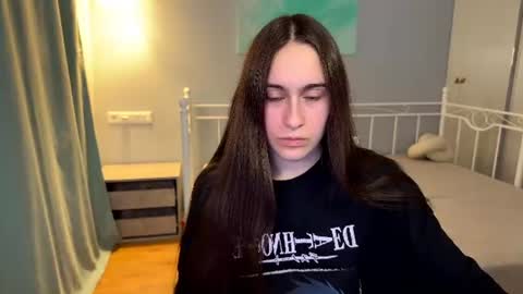 Snapshot of alicekollt chatting on July 5, 8:05 pm alicekollt online show from July 5, 8:05 pm