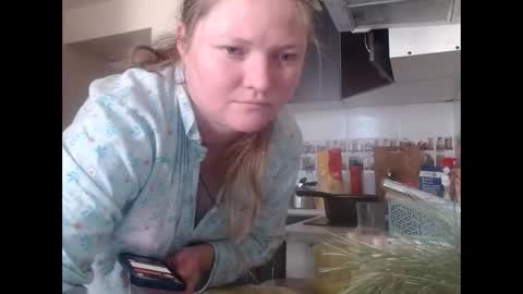 Snapshot of alicelakatana chatting on January 15, 11:10 am AliceLaKatana online show from January 15, 11:10 am