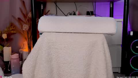 Elle online show from February 5, 7:07 am