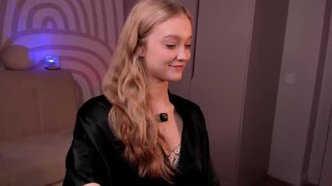 Serena online show from April 15, 6:31 am