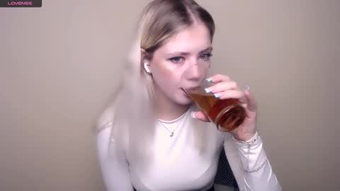 Alice online show from September 12, 6:24 am