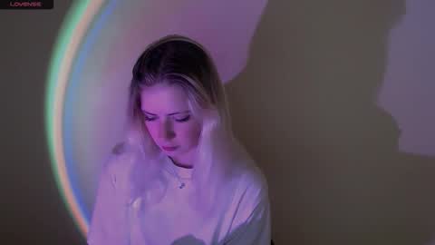 Alice online show from September 24, 1:03 pm