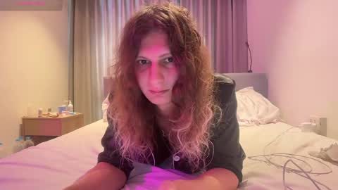 AlicePinkhead online show from April 28, 7:24 am