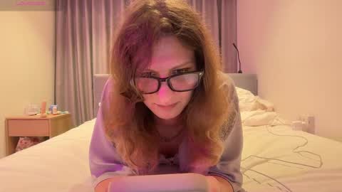 AlicePinkhead online show from May 28, 9:28 am