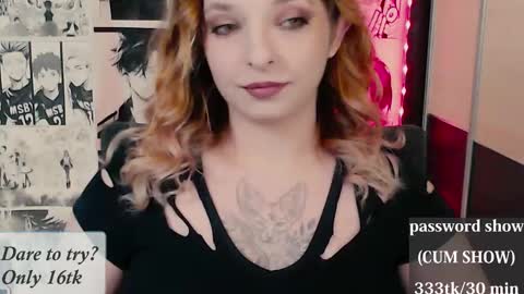 aliceriddle1 online show from March 30, 4:52 pm