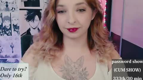 aliceriddle1 online show from April 12, 11:10 pm