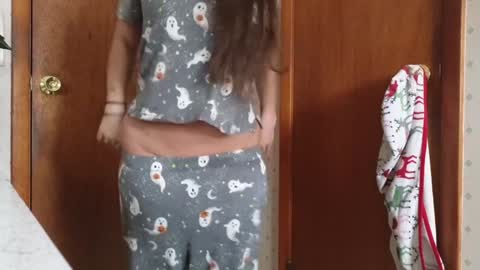 Alice Rivers ---- Enter my public Discord-  online show from December 7, 1:40 pm